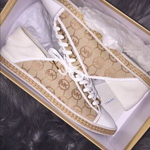 Micheal Kors Kristy Slide Sneakers Sz 9